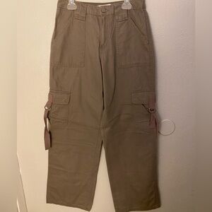 Women’s Versatile Tan Cargo Pants